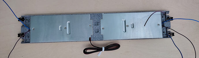 Kato double crossover wiring (closed)